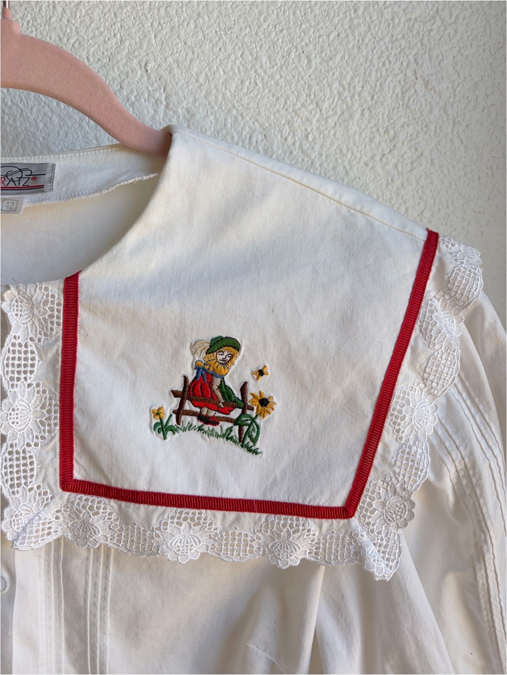 Vintage Gratz Embroidered Lace Collar Blouse - Picture 3 of 4